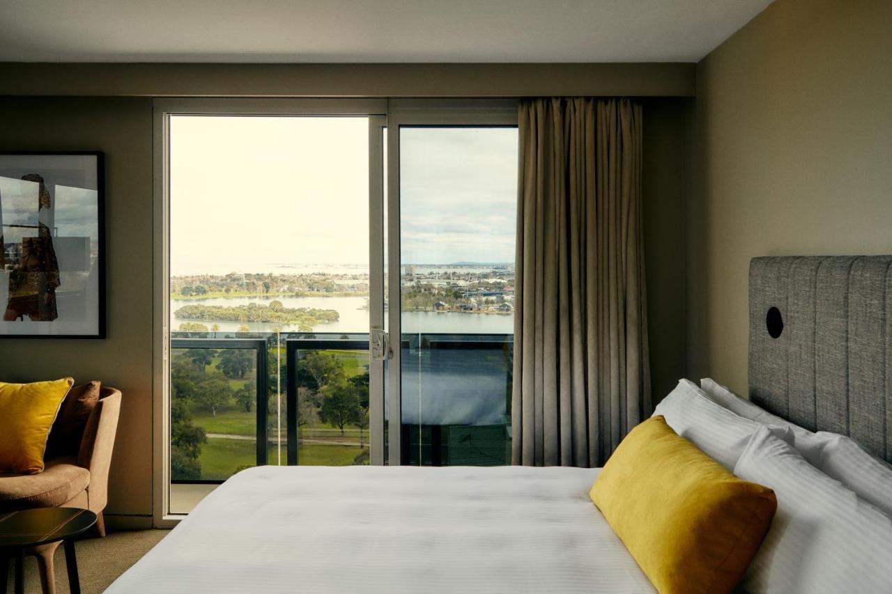 Hotel The Kinson Melbourne Esterno foto A room at the hotel