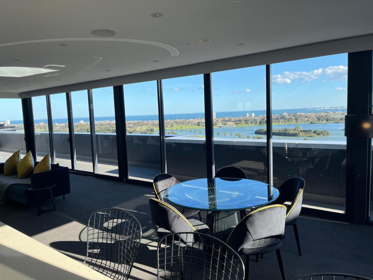 Hotel The Kinson Melbourne Esterno foto The view from the penthouse